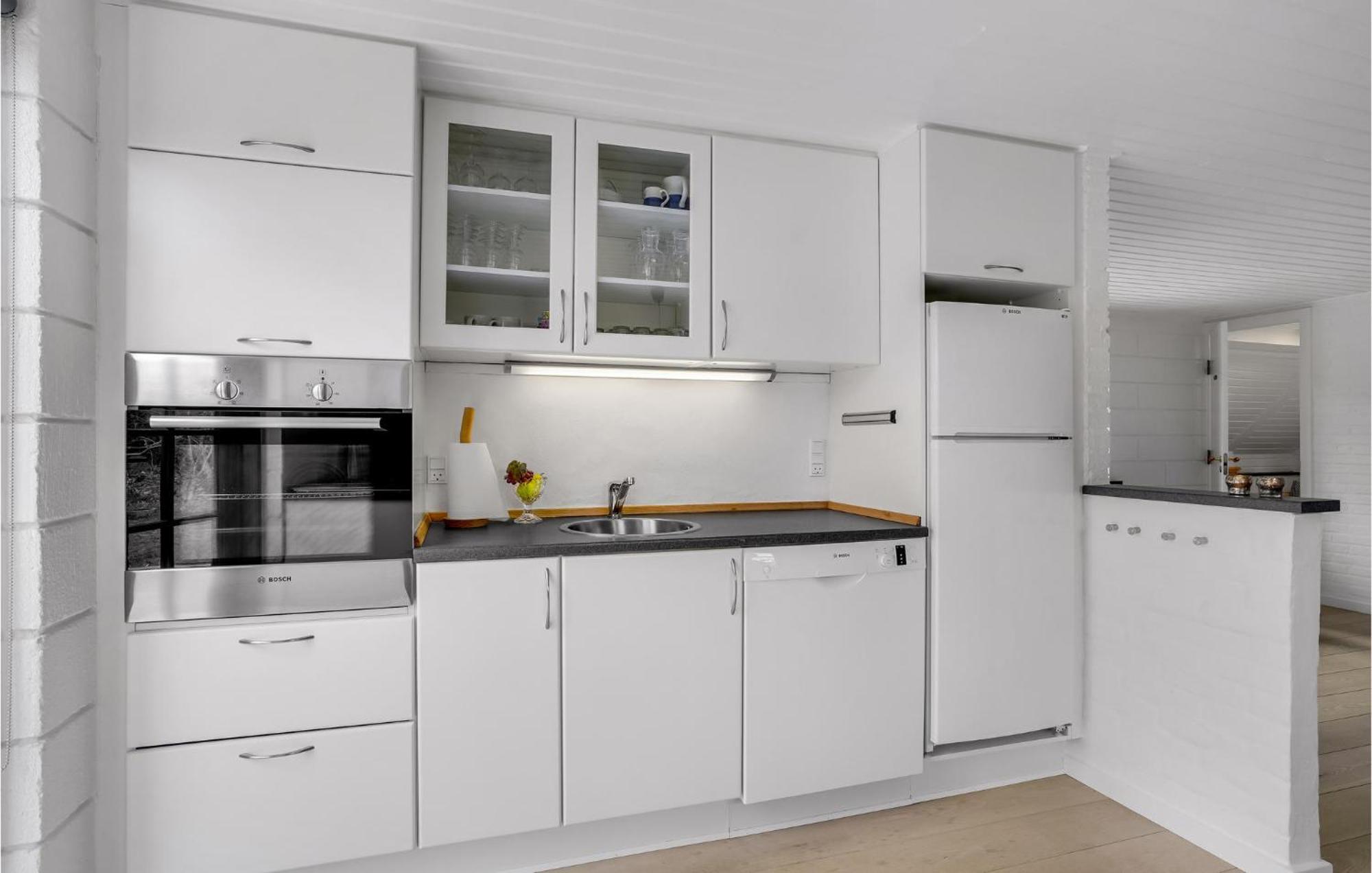 3 Bedroom Beautiful Home In リンケビング エクステリア 写真