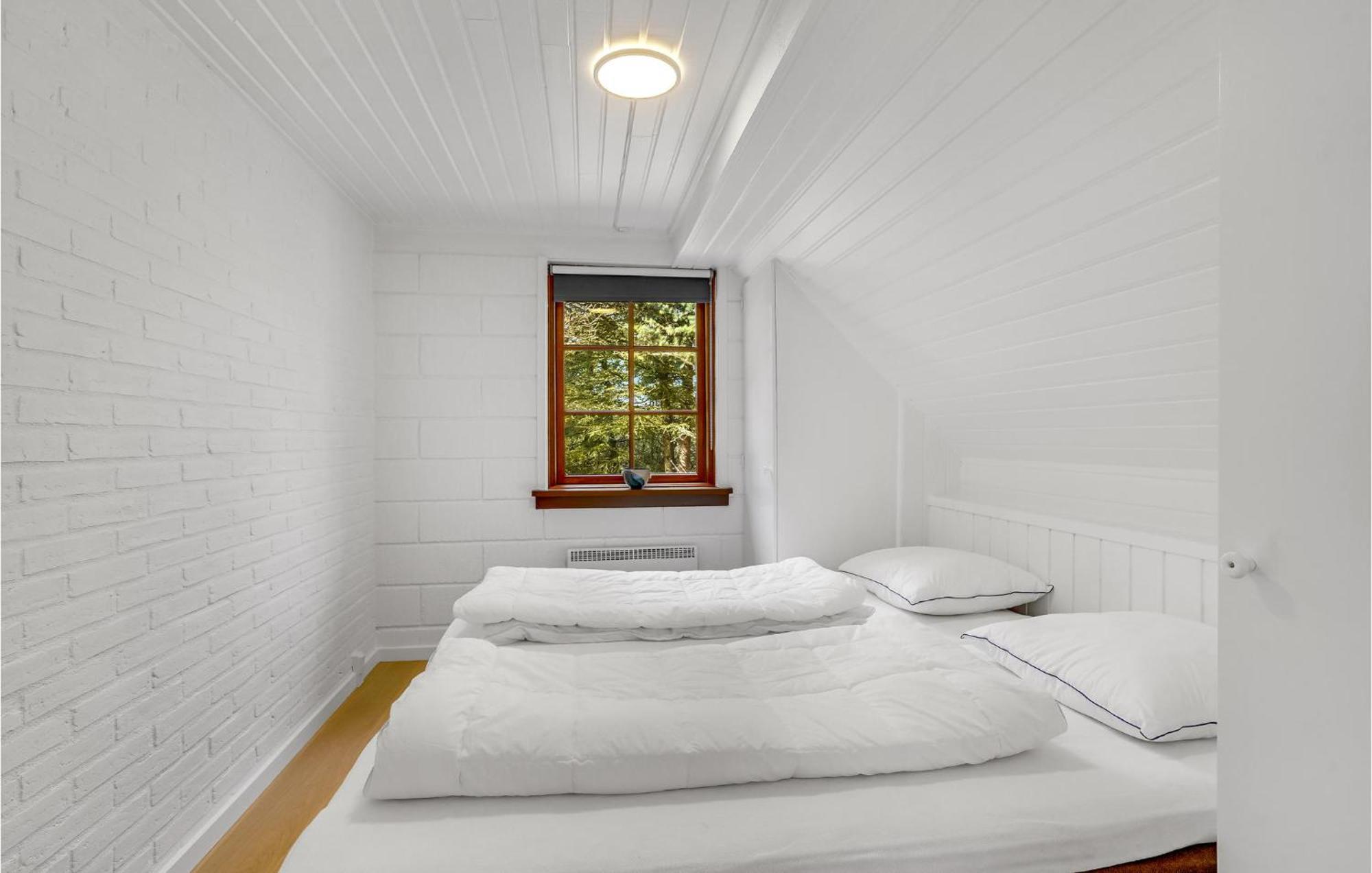 3 Bedroom Beautiful Home In リンケビング エクステリア 写真